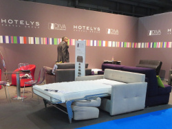 �G�L�b�v�z�e��(EQUIP'HOTEL)�̓z�e���̍��ۓI�Ȍ��{�s