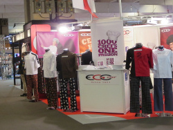 �G�L�b�v�z�e��(EQUIP'HOTEL)�̓t�����X�ŊJ�Â����z�e�����̍��ۓI�Ȍ��{�s