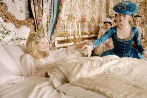 ヴェルサイユ宮殿のベッドとは？フランス王室のマットレス・寝室事情