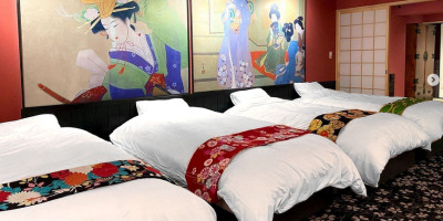 宿坊のベッドとは? 高級ホテル旅館みたいなお部屋が増えているお寺や神社の宿泊施設のマットレスや布団、ベッドカバーの傾向は?