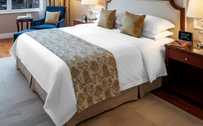 ホテルライクなベッドメイクの最新トレンドとは？ホテル寝具(デュベ+ベッドスロー)について徹底解説