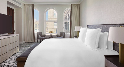 �T�[�^(serta)�̃}�b�g���X���[������Ă���z�e������