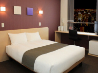 �z�e���̃x�b�h�̃w�b�h�{�[�h