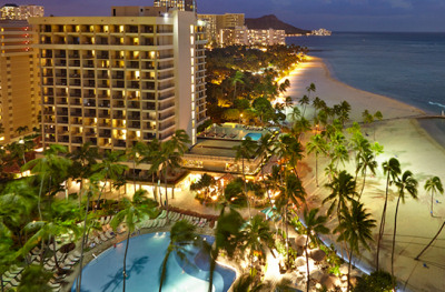 �T�[�^�̃x�b�h���[������Ă���z�e���@�q���g��