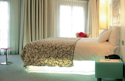 ���̃x�b�h�́A���{�b�g�|���@,�����o(Roomba),�A�C���{�b�g(irobot)���g����x�b�h�ł��@���̑��A�R�R���{,�X�}�[�{,���{�b�g�N���[�i�[,�N������,���N���[�g,�z�[���{�b�g,�}�~���{�b�g�E�E�Ȃǂ̊e�킨�|�����{���g����x�b�h�̃t���[���ł�