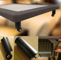 �X�`�[���{�g�� �z�e���d�l�̃x�b�h�̃t���[��