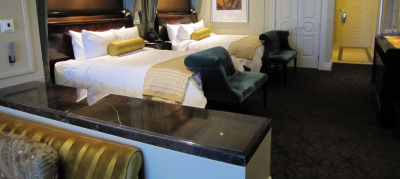 �T�[�^(Serta)�̃}�b�g���X���[������Ă���z�e������